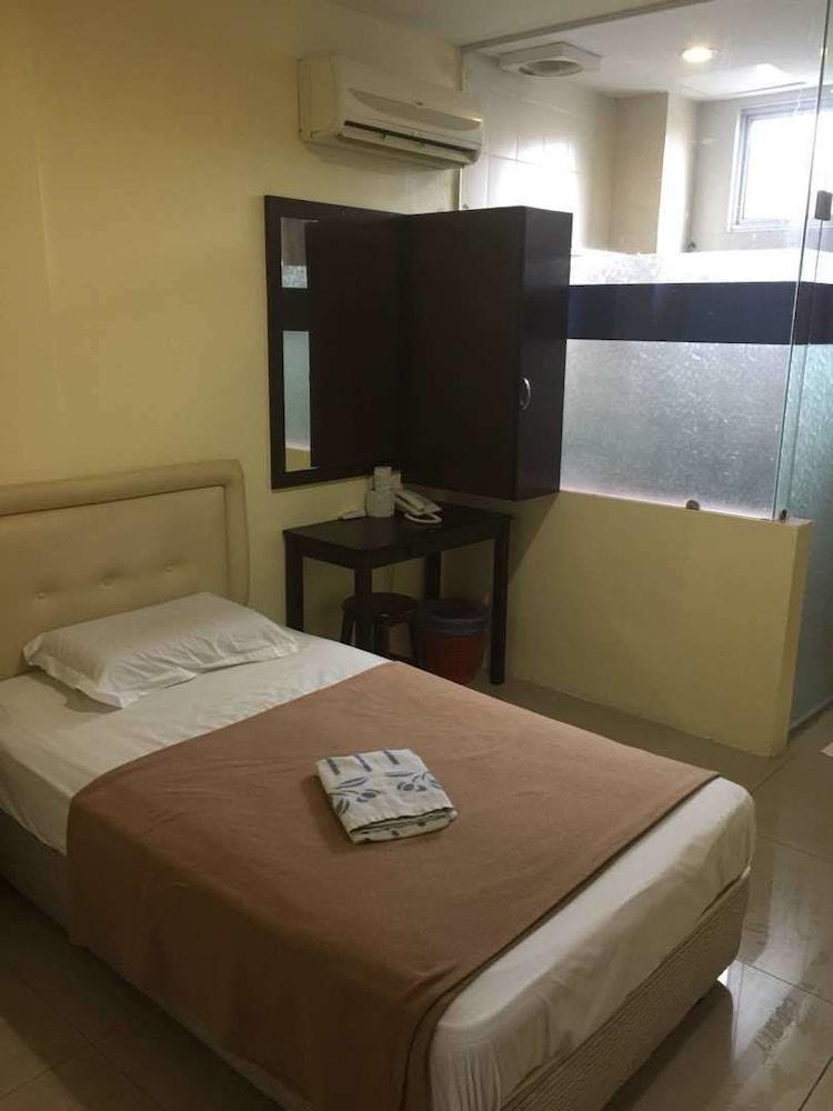 Rafayeh Hotel Seremban Zewnętrze zdjęcie